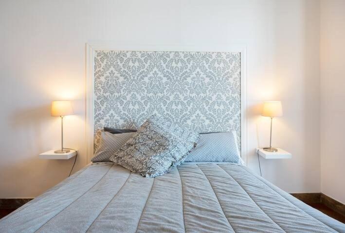 Vesuvius Suite - Elegante Appartamento In Centro Naples Exterior photo