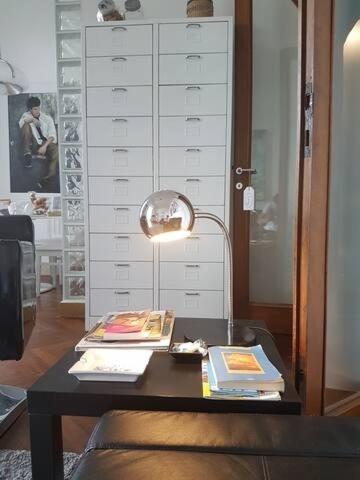 Vesuvius Suite - Elegante Appartamento In Centro Naples Exterior photo